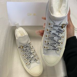 Dior White Technical Knit Dior women Sneaker size 7.5 US, 37.5 EU